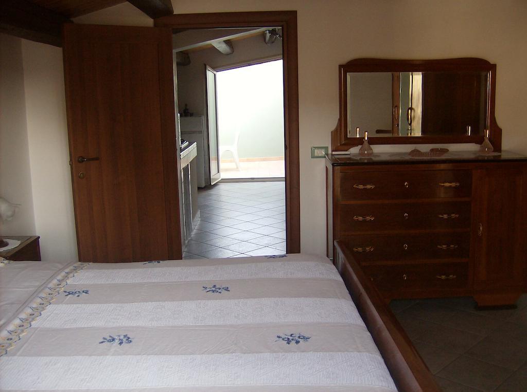 Апартаменти Casa Baby Planet Шиклі Номер фото